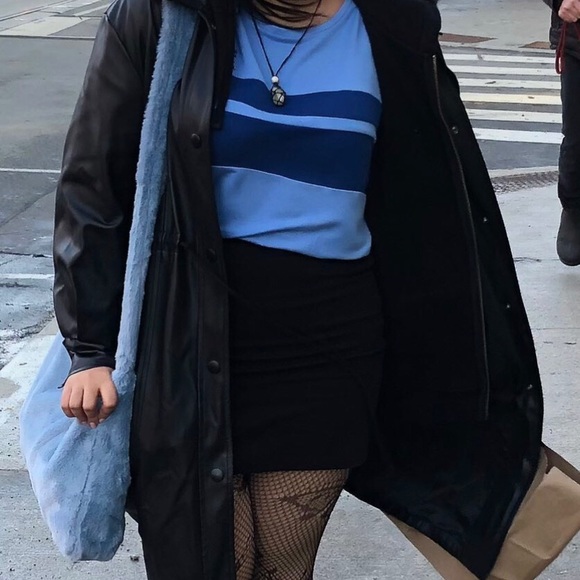 H&M blue faux fur bag - Picture 1 of 3